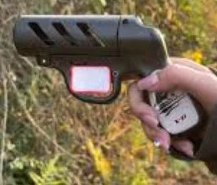 Pistolet lanceur lacrymogène non pyrotechnique