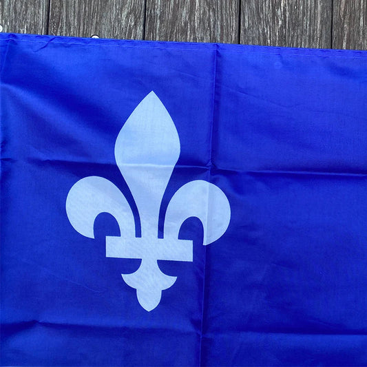 Drapeau du Québec – Fleurs de Lis – 90x150 cm – Polyester avec Œillets en Laiton – 3x5 Ft BLACKBEARD OUTDOOR INDUSTRIES