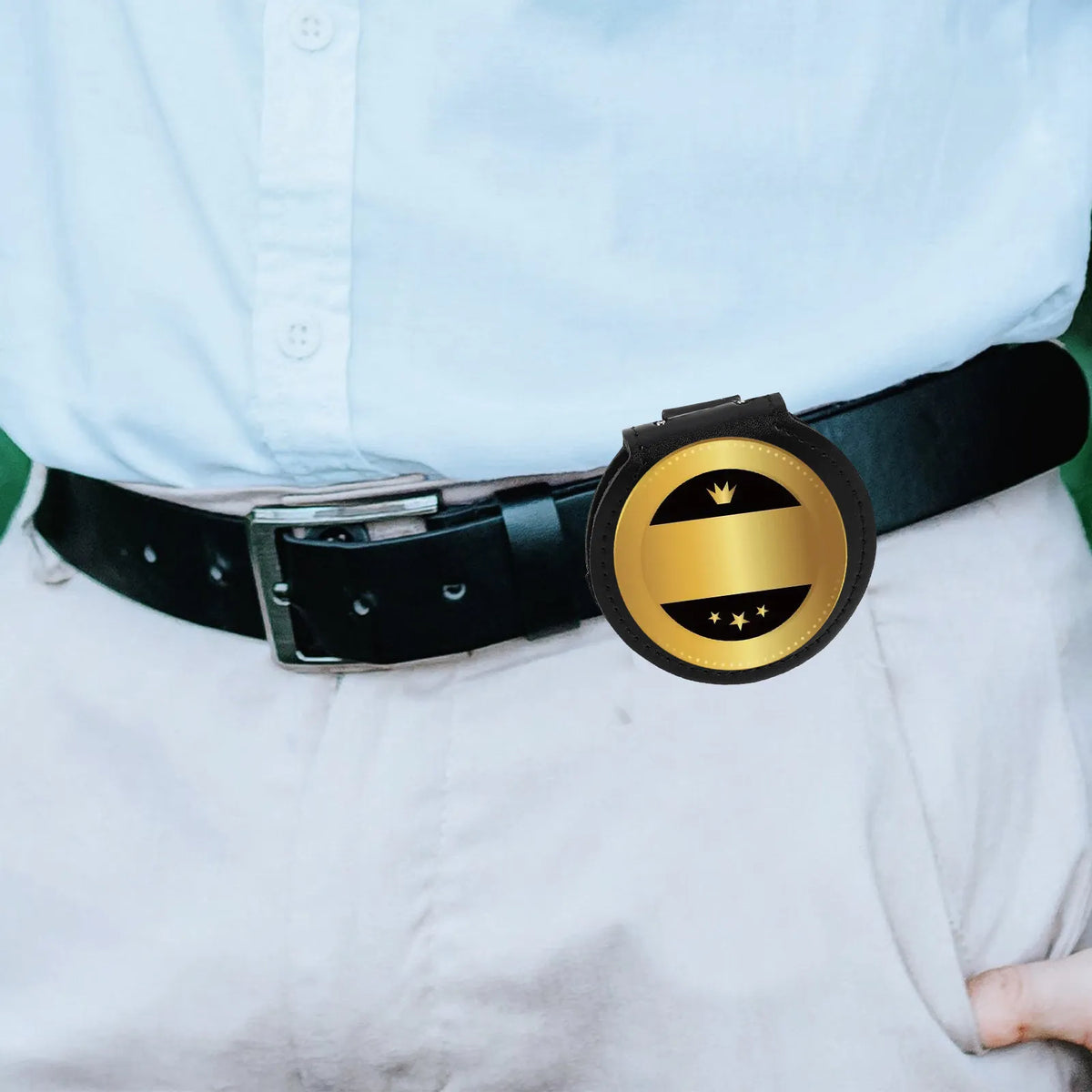 Porte-badge noir avec clip et chaînette