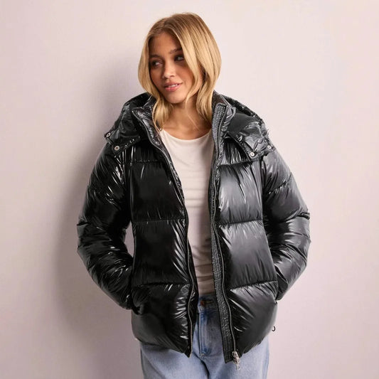 Doudoune brillante femme à capuche, hiver, coupe courte