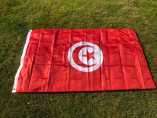 Drapeau de la Tunisie 90x150 cm – Bannière en Polyester pour Décoration (Intérieur et Extérieur) BLACKBEARD OUTDOOR INDUSTRIES