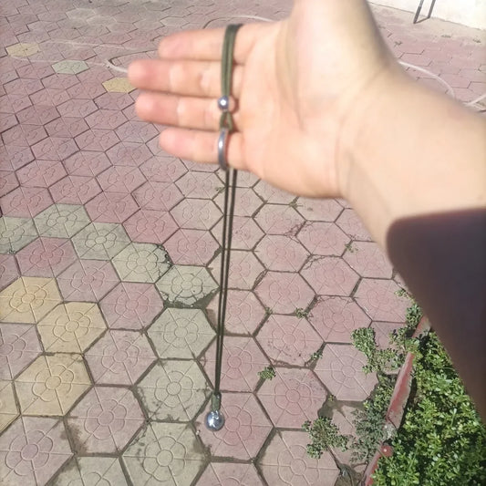 Collier de Défense Personnelle "Ball Pendant" – Outil de Protection Sécuritaire en Acier Inoxydable pour Hommes et Femmes - BLACKBEARD OUTDOOR INDUSTRIES