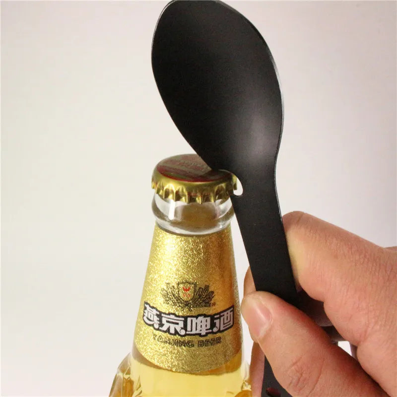 Outil Multifonction 5 en 1 pour Camping - Fourchette, Couteau, Cuillère, Ouvre-Bouteille