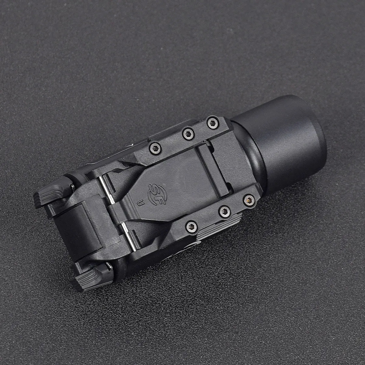 Lampe Tactique X300 Ultra / XH35 / X300V – LED Haute Puissance pour Rail 20mm - BLACKBEARD OUTDOOR INDUSTRIES