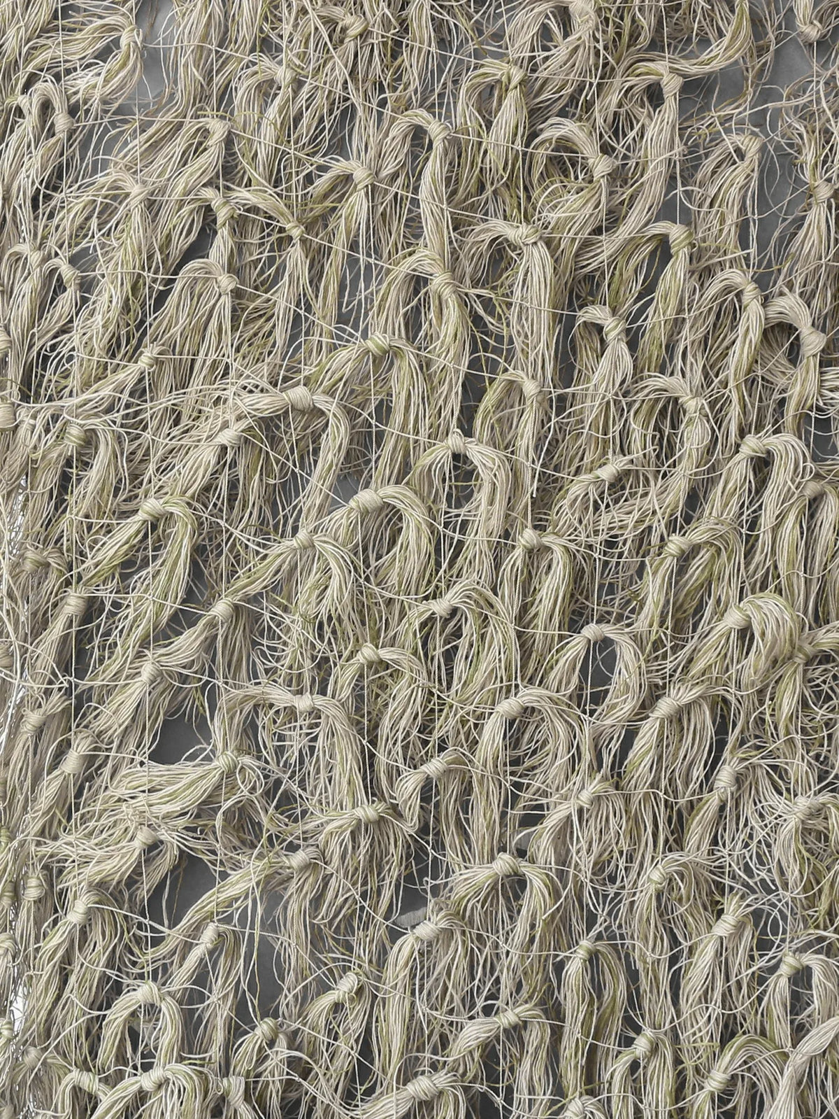 Cape Ghillie Camouflage Tricotée Main 80x90 cm – Chapeau et Poncho de Chasse Mixte