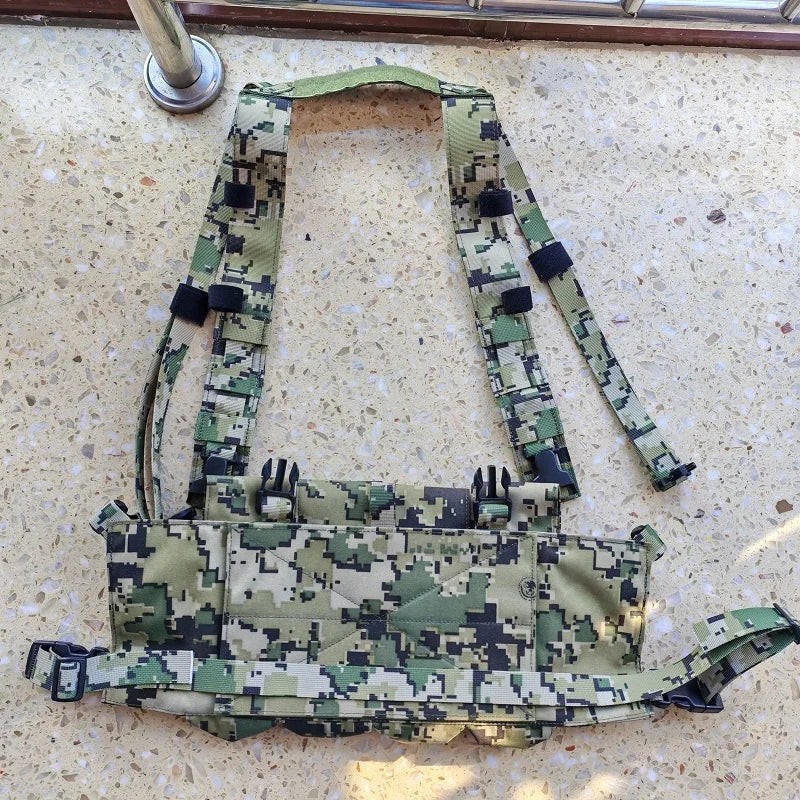 Chest rig léger quadruple porte-chargeurs