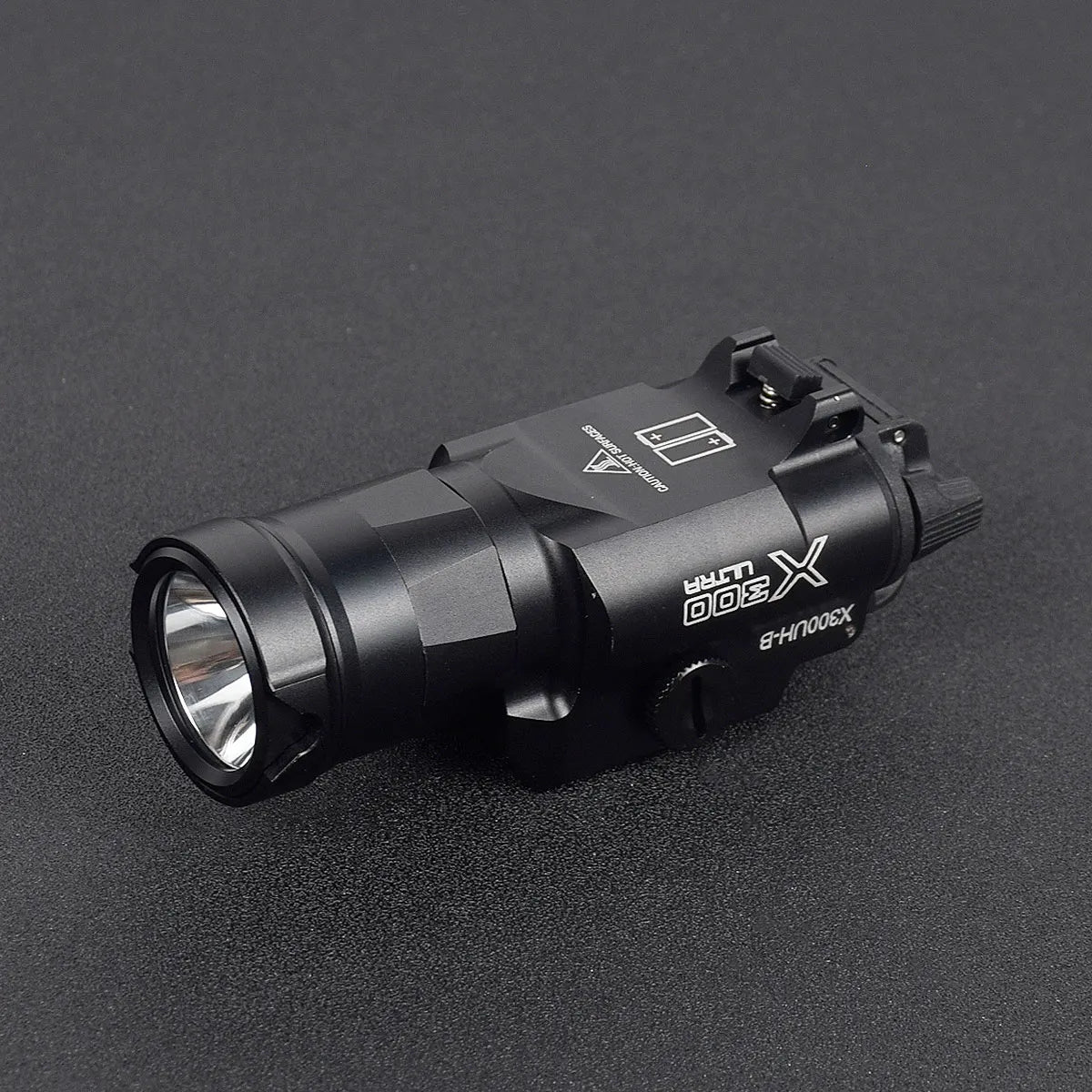 Lampe Tactique X300 Ultra / XH35 / X300V – LED Haute Puissance pour Rail 20mm - BLACKBEARD OUTDOOR INDUSTRIES