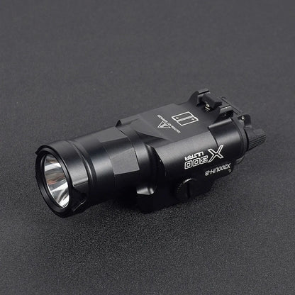 Lampe Tactique X300 Ultra / XH35 / X300V – LED Haute Puissance pour Rail 20mm - BLACKBEARD OUTDOOR INDUSTRIES