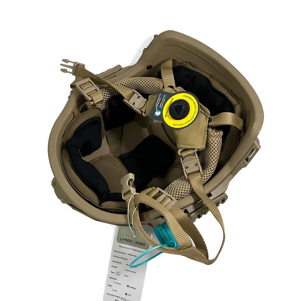 Casque tactique haute coupe avec rails latéraux