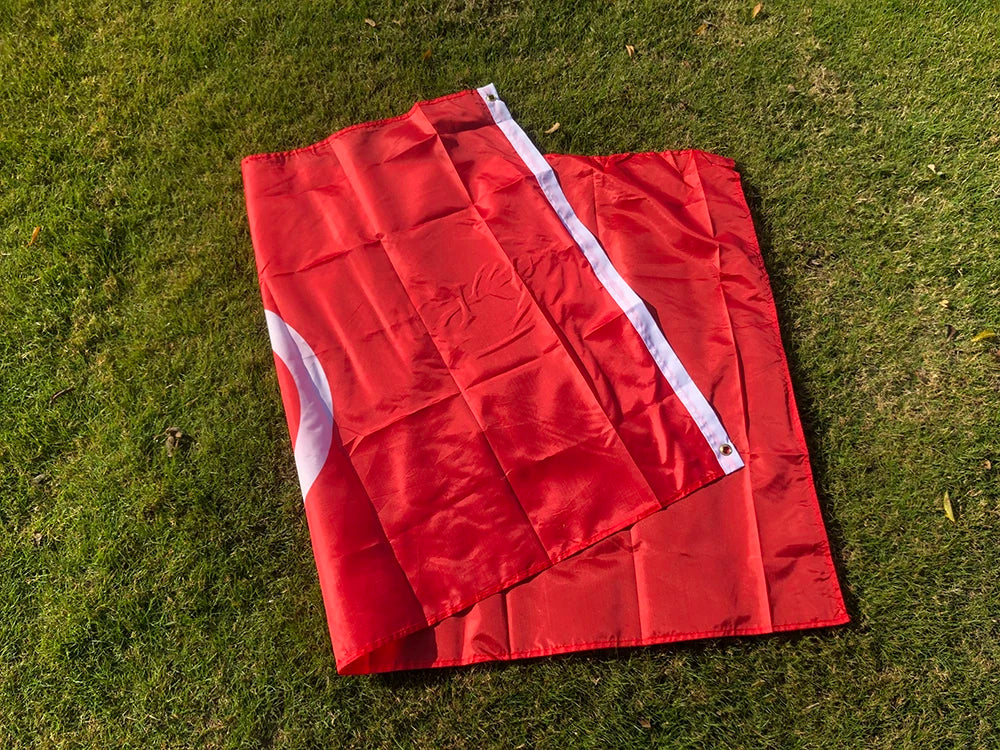 Drapeau de la Tunisie 90x150 cm – Bannière en Polyester pour Décoration (Intérieur et Extérieur) BLACKBEARD OUTDOOR INDUSTRIES