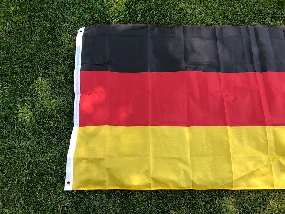 Drapeau Allemand SKY FLAG – 90x150cm en Polyester (Noir, Rouge, Jaune) – Drapeau National de l’Allemagne BLACKBEARD OUTDOOR INDUSTRIES