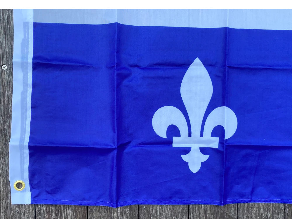 Drapeau du Québec – Fleurs de Lis – 90x150 cm – Polyester avec Œillets en Laiton – 3x5 Ft BLACKBEARD OUTDOOR INDUSTRIES