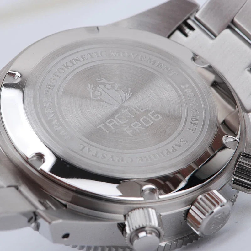 Montre Homme Tactical Frog TF004 – Chronographe Solaire VS75 – Étanche 200M – Verre Saphir – Bracelet Acier Inoxydable - BLACKBEARD OUTDOOR INDUSTRIES