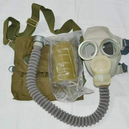 Masque à Gaz Militaire Chinois Type 64 d'Origine — Surplus Armée Chinoise Années 1965 avec Sac - BLACKBEARD OUTDOOR INDUSTRIES