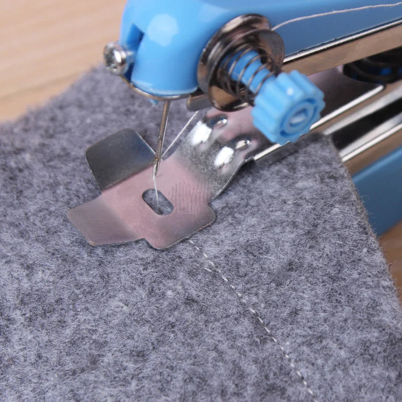 Mini Machine à Coudre Manuelle Portative - Outil de Couture DIY pour Vêtements et Tissus BLACKBEARD OUTDOOR INDUSTRIES