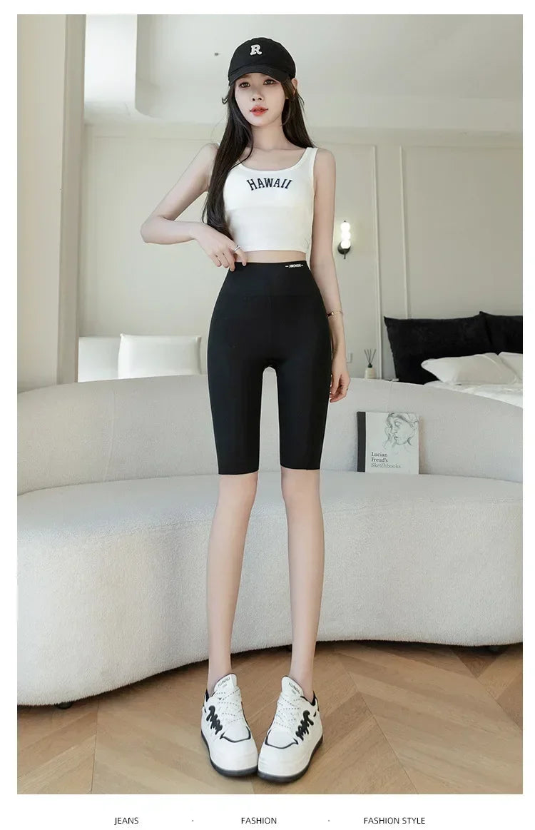 Legging Short Femme Sport Taille Haute | Gainant & Anti-Transpiration | Poches Latérales | MODX - BLACKBEARD OUTDOOR INDUSTRIES