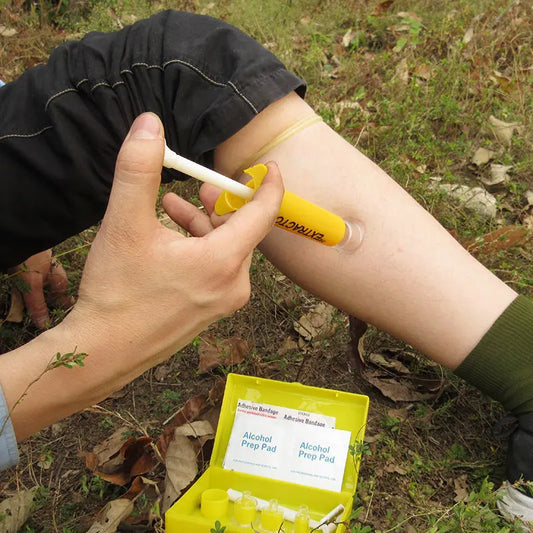 Extracteur de Venin pour Morsures d'Insectes et de Serpents – Pompe à Vide pour Secours en Situation d'Urgence, Kit de Premiers Secours de Survie - BLACKBEARD OUTDOOR INDUSTRIES