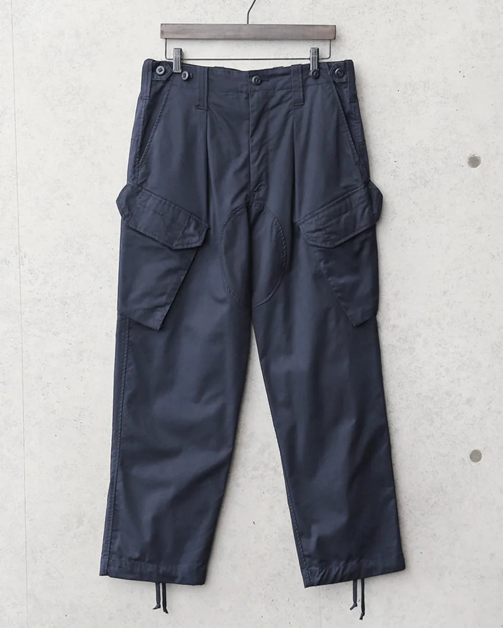 Pantalon de Combat Tactique Royal Navy Résistant au Feu - Pantalon de Terrain BDU Britanique Ignifuge pour Opérations Navales et Vêtements de Travail BLACKBEARD OUTDOOR INDUSTRIES