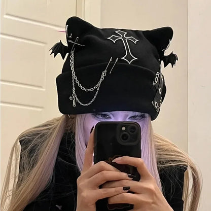 Bonnet noir gothique à oreilles de chat en maille
