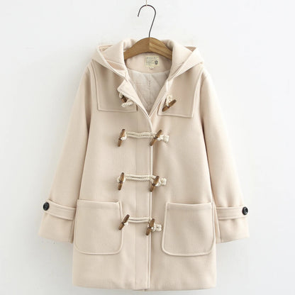 Manteau à capuche femme – Coupe ample et fermeture à boutons