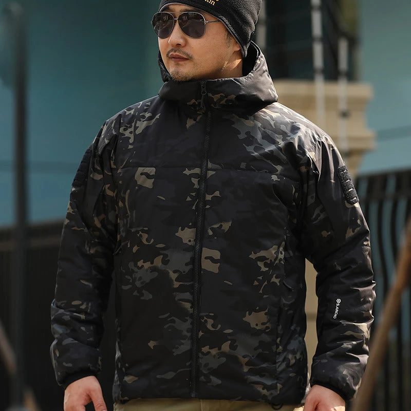 Veste Tactique d'Hiver Homme – Parka Camouflage Chaude, Coupe-Vent et Imperméable avec Capuche, Idéale pour les Activités Extérieures et les Conditions Climatiques Rigoureuses BLACKBEARD OUTDOOR INDUSTRIES