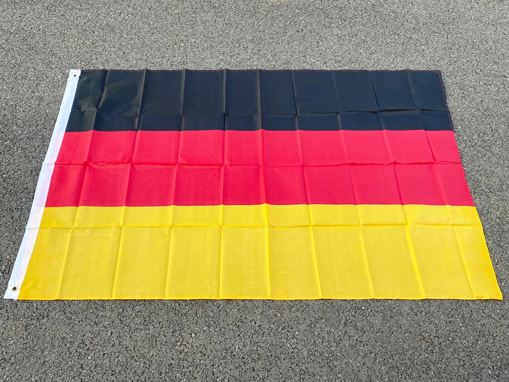 Drapeau de l'Allemagne (Noir, Rouge, Jaune) 90x150 cm - Bannière en Polyester Suspendue pour Décoration BLACKBEARD OUTDOOR INDUSTRIES