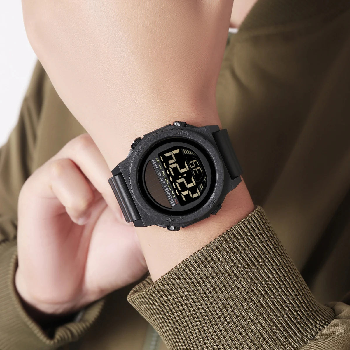 Montre Digitale Sportive Homme SKMEI 2358 – Énergie Solaire, Étanche 5Bar, Chronographe - BLACKBEARD OUTDOOR INDUSTRIES