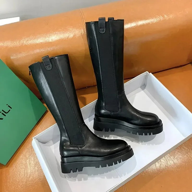 Bottes hautes femme à plateforme et talon carré