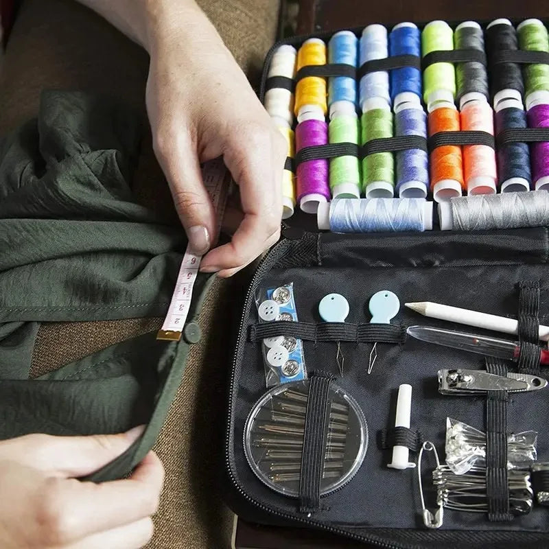 Kit de couture portable 172/128/67/27 pièces avec fils, aiguilles, ciseaux, mètre ruban, boutons et sac de rangement