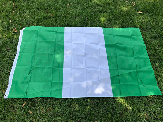Drapeau National du Nigéria – 90x150 cm – Drapeau Vert et Blanc – Décoration Intérieure/Extérieure BLACKBEARD OUTDOOR INDUSTRIES