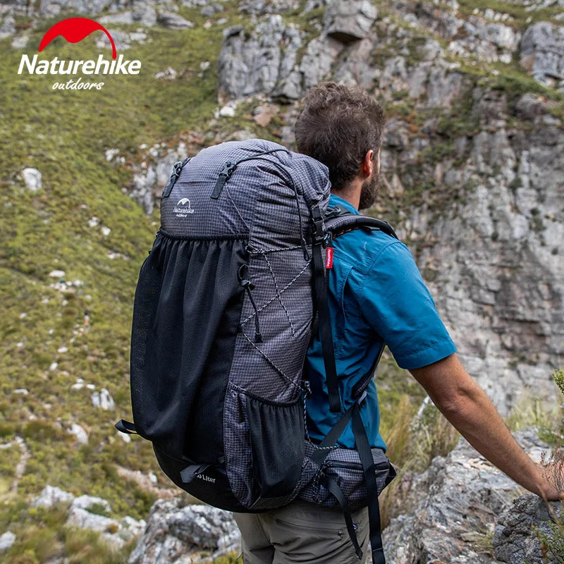 Naturehike Rock Series Sac à Dos Ultraléger 40L+5L / 60L+5L avec Armature – Imperméable, Grande Capacité, Camping et Randonnée avec Housse de Pluie - BLACKBEARD OUTDOOR INDUSTRIES