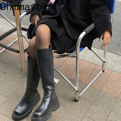 Bottes hautes femme à plateforme et talon carré