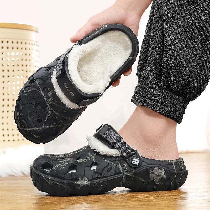 Sabots fourrés d’intérieur, chaussons noir ou kaki