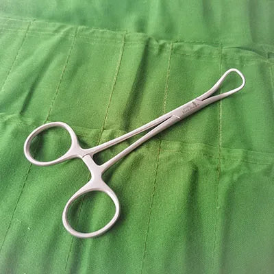 Kit d'Instruments Chirurgicaux pour Implants Dentaires - 26 Pièces - Pinces à Mordre l'Os, Marteau Osseux, Séparateur de Périoste, Sonde - Kit Chirurgical Intraoral BLACKBEARD OUTDOOR INDUSTRIES