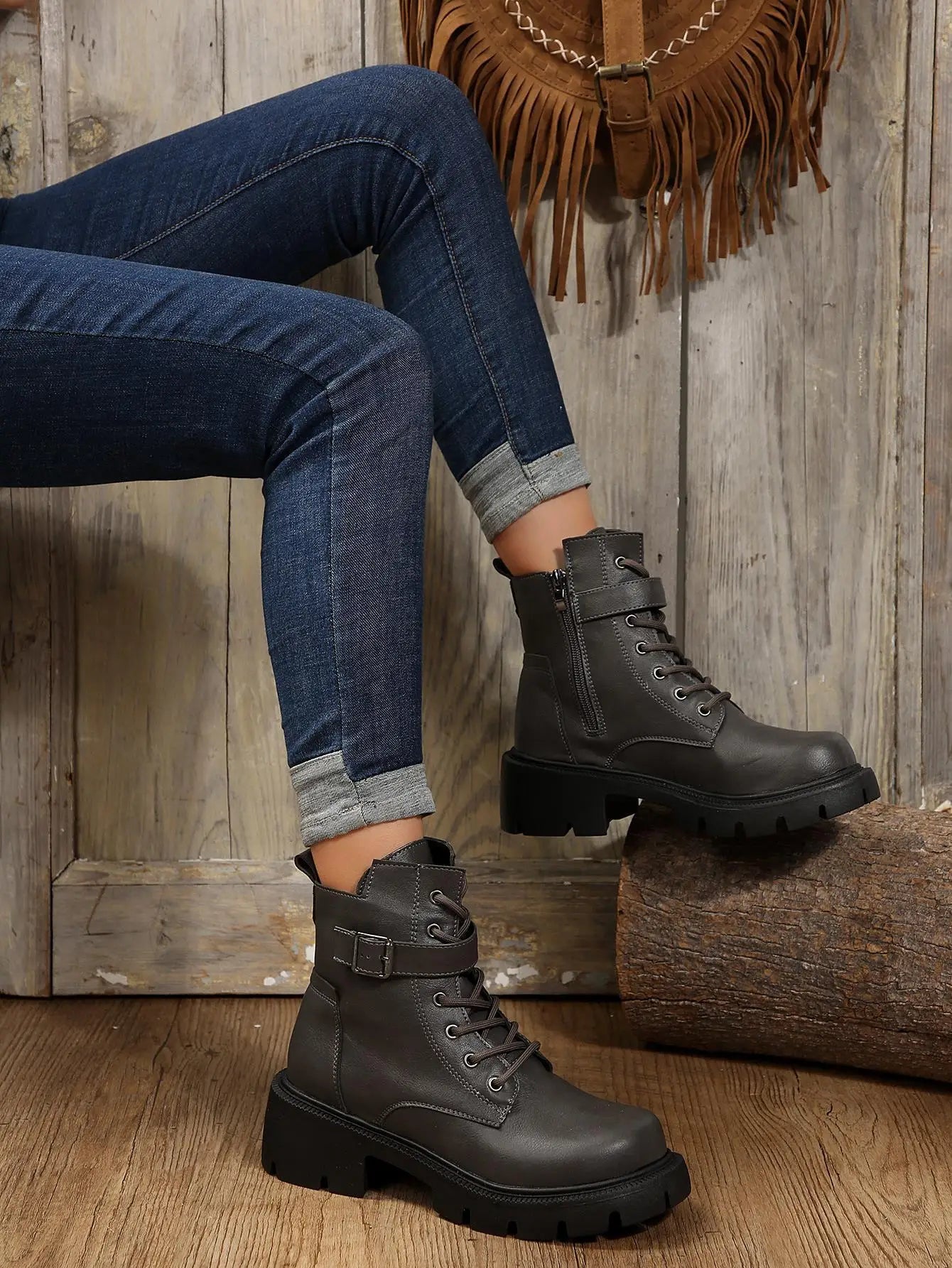 Bottines Femme à Talon Épais – Bottes Combat à Lacets & Fermeture Éclair – Style Punk Rock avec Boucle Ceinture – Pointure Jusqu’au 43 - BLACKBEARD OUTDOOR INDUSTRIES