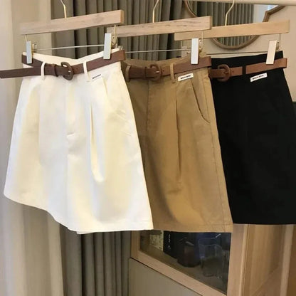 Short Large Femme Été – Style Classique & Décontracté Coupe A-Line, Léger, Coton Mélangé, Taille Mi-haute, Fermeture Zippée Ma boutique