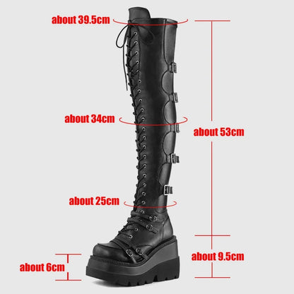 Bottes gothiques femme cuissardes à plateforme