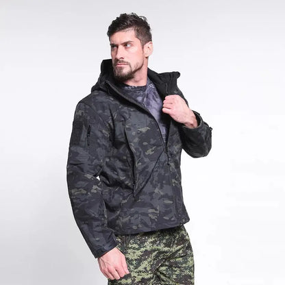 Veste tactique softshell femme à capuche, doublée polaire, camouflage ou unie