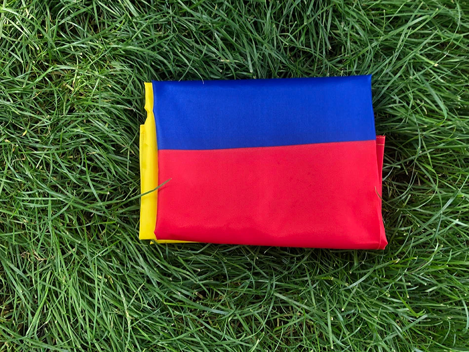 Drapeau de la Colombie 90x150 cm – Bannière en Polyester pour Décoration (Intérieur et Extérieur) BLACKBEARD OUTDOOR INDUSTRIES