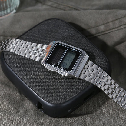 Montre Électronique Solaire Tactique – Carré Compact Unisexe - BLACKBEARD OUTDOOR INDUSTRIES