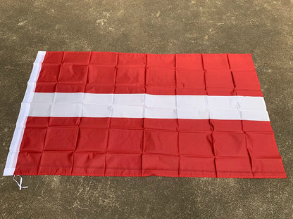Drapeau de la Lettonie – 3x5ft (90x150cm) BLACKBEARD OUTDOOR INDUSTRIES