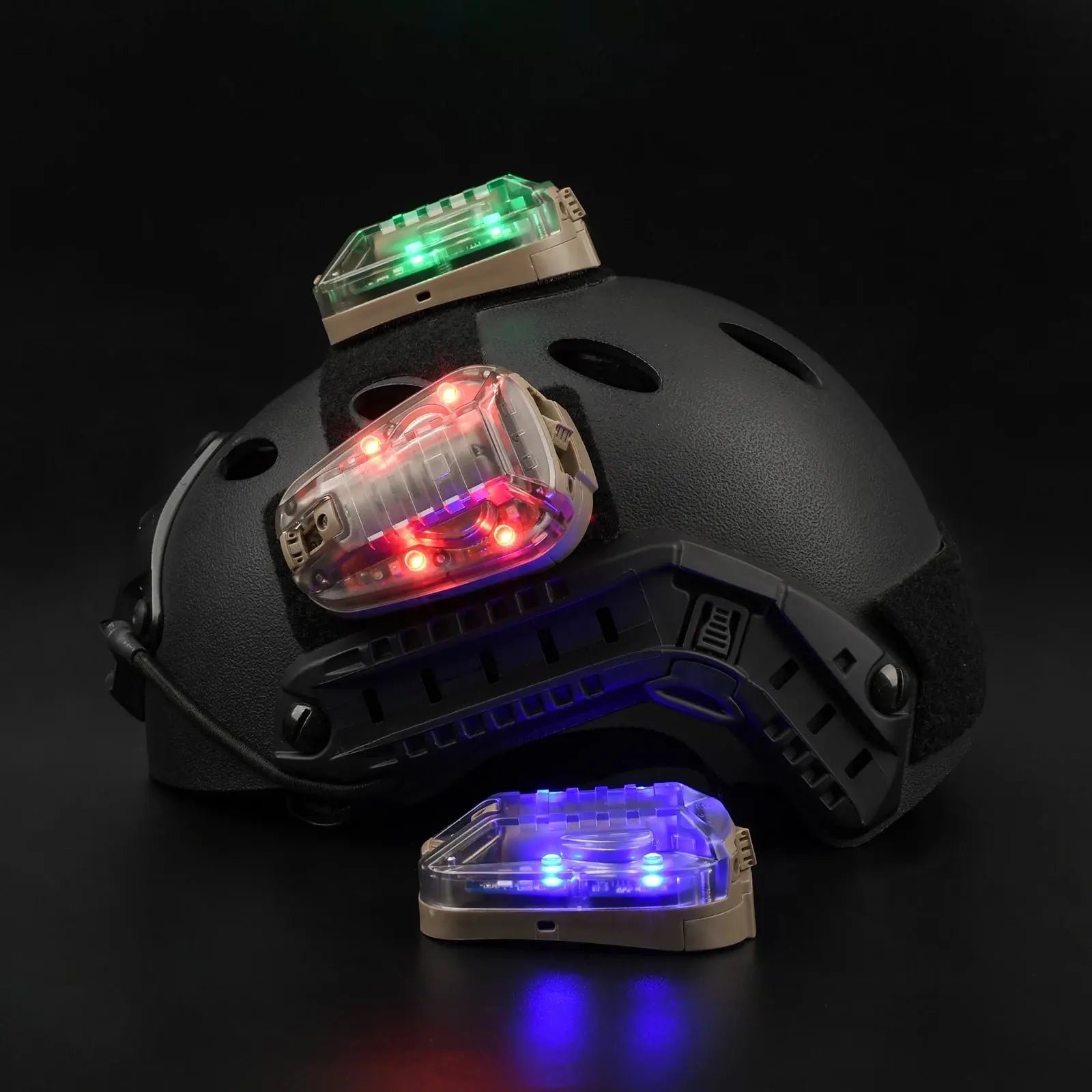 Lampe de Casque Sport – Lumière Stroboscopique Bleu, Vert, Rouge et IR Étanche pour Survie et Signalisation Outdoor Ma boutique