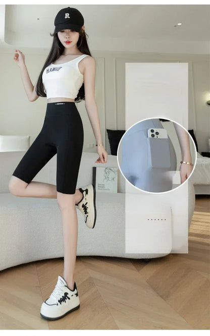 Legging Short Femme Sport Taille Haute | Gainant & Anti-Transpiration | Poches Latérales | MODX - BLACKBEARD OUTDOOR INDUSTRIES