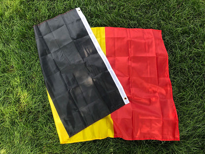 Drapeau de la Belgique 90x150 cm – Bannière en Polyester (Suspension intérieure/extérieur) BLACKBEARD OUTDOOR INDUSTRIES