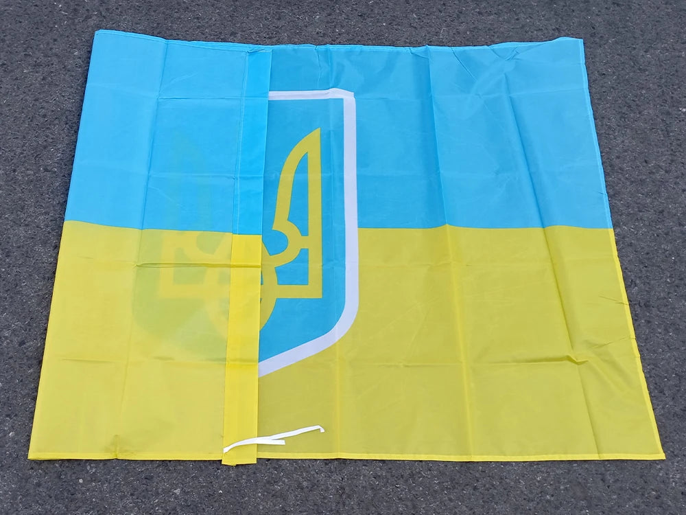 Drapeau Présidentiel Ukrainien – 90x150 cm – Bannière de l'Ukraine – Décoration Intérieure – 100% Polyester BLACKBEARD OUTDOOR INDUSTRIES