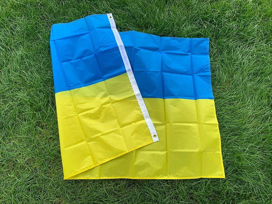 Drapeau National de l'Ukraine 90x150 cm - Bannière Suspendue en Polyester Bleu Jaune UA UKR pour Décoration BLACKBEARD OUTDOOR INDUSTRIES