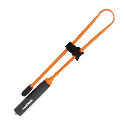 Antenne tactique rabattable ABBREE CS SMA Femelle 144/430MHz Dual Band pour BAOFENG UV-5R, UV-5RH, Quansheng UV-K5, et autres Talkies-Walkies - BLACKBEARD OUTDOOR INDUSTRIES