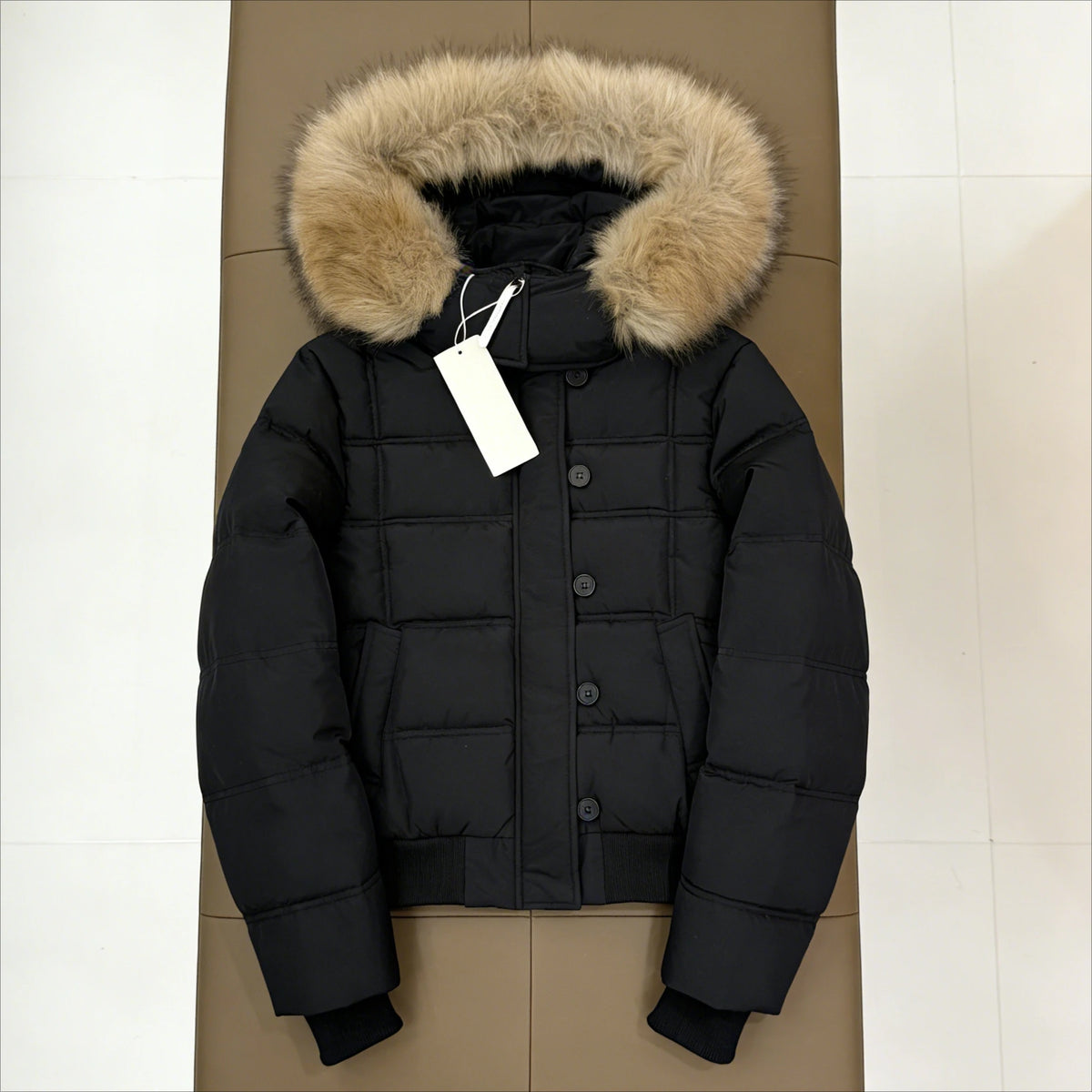 Doudoune femme à capuche et col en fausse fourrure, zippée