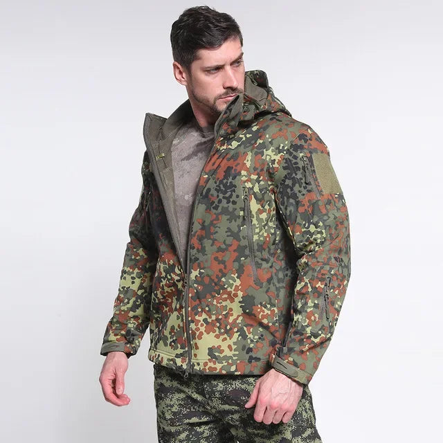 Veste tactique softshell femme à capuche, doublée polaire, camouflage ou unie