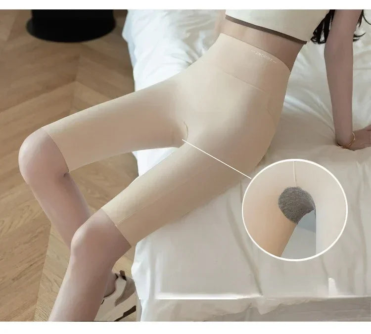 Legging Short Femme Sport Taille Haute | Gainant & Anti-Transpiration | Poches Latérales | MODX - BLACKBEARD OUTDOOR INDUSTRIES